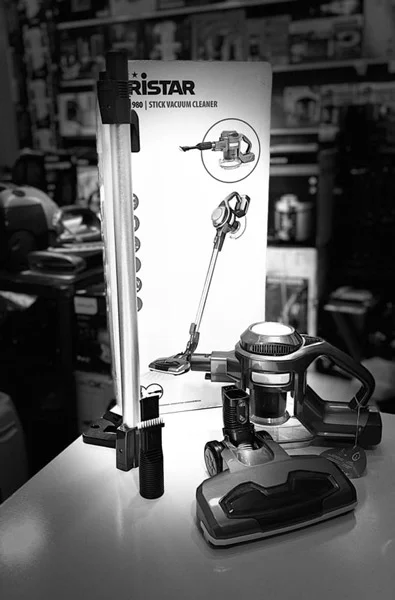 جارو شارژی TRISTAR