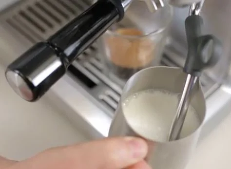 نازل بخار جهت تهیه کف شیر با دستگاه اسپرسوساز