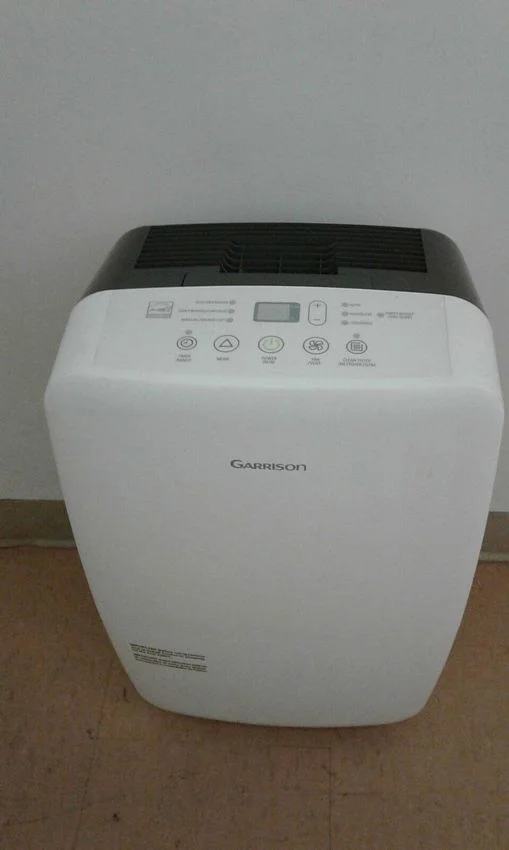 رطوبت گیر خانگی 