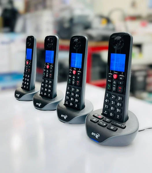 تلفن چهار گوشی