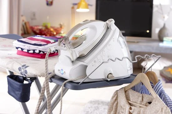 اتو مخزن دار هو شمند فلیپس GC9224