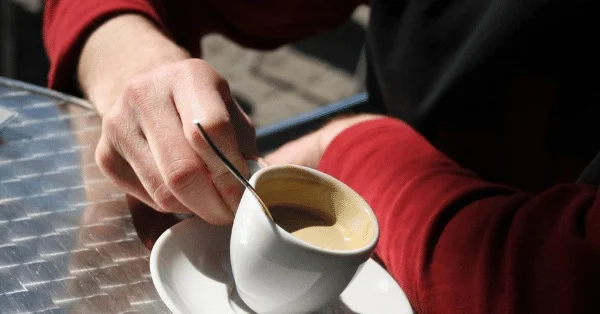 نوشیدن اسپرسو دوبل