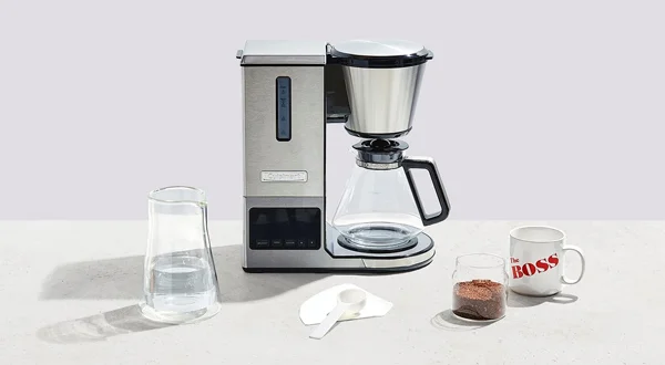 تهیه قهوه با دستگاه قهوه جوش