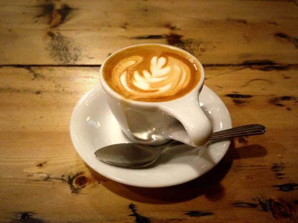 تهیه کاپوچینو با دستگاه اسپرسوساز