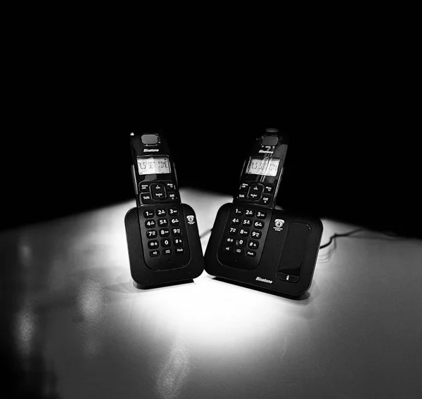 تلفن دو گوشی منشی دار binatone