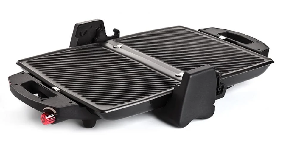 قابلیت باز شده 180 درجه ای ساندویج ساز و گریل فکیر GRACE 